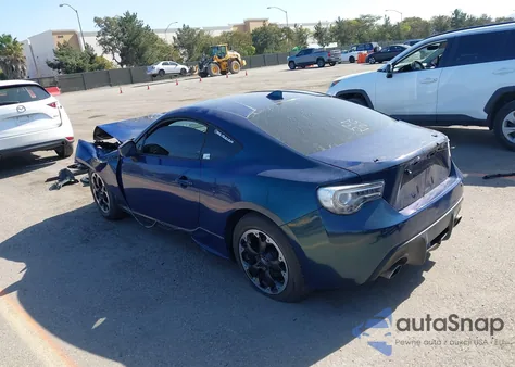 2017 Toyota 86 из США, поврежденный, VIN JF1ZNAA17H8702860